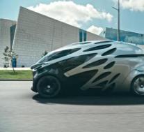 梅赛德斯 - 奔驰Urbanetic面包车是一个自主的身体交换器