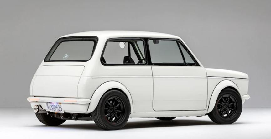 ​改良的1972 Honda N600具有122英寸长的舱口盖 转速升至12000 RPM