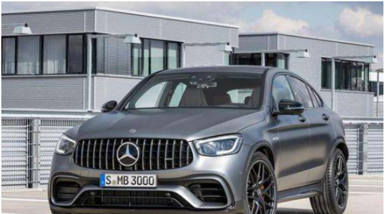 2020款奔驰AMG GLC 63在英国的售价为74599英镑起