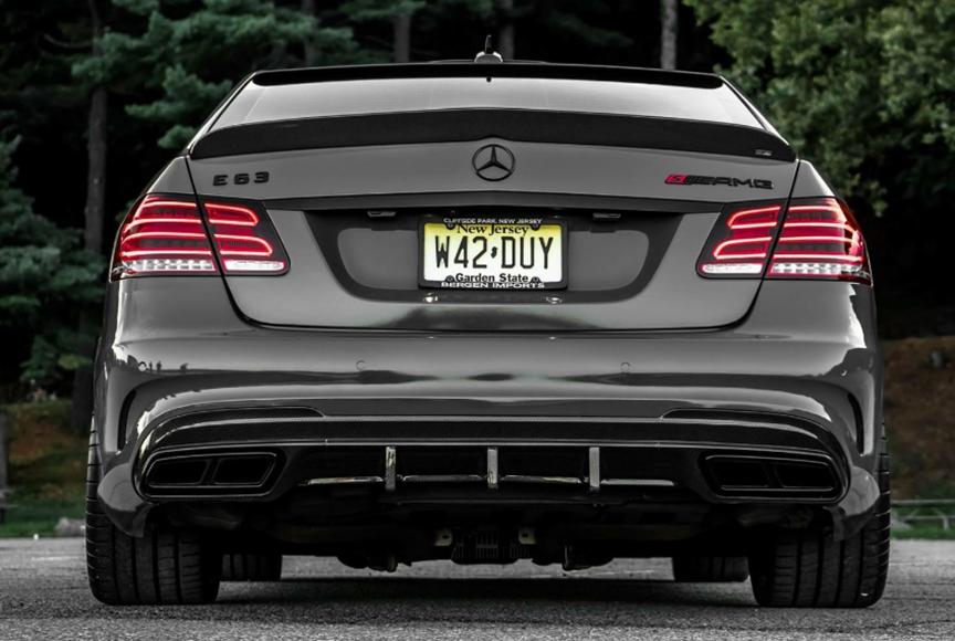 ​2021 Mercedes-AMG E63彰显更宽的尾灯