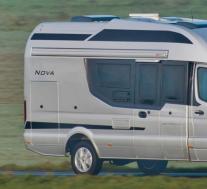 基于大型Sprinter的RV为Van Life提供了更多的肘部空间