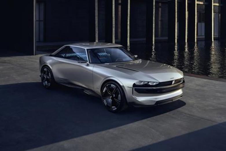 标志e-Legend概念车将在下个月的巴黎车展上首次公开亮相之前展示