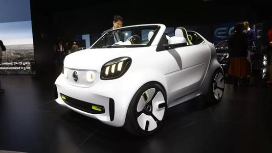 Smart承诺在2020年巴黎车展上推出电动敞篷跑车概