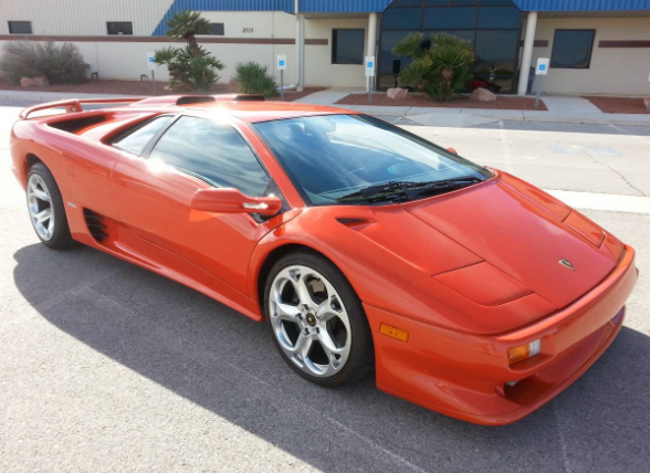您可以105000美元购买95 Lamborghini  Diablo   