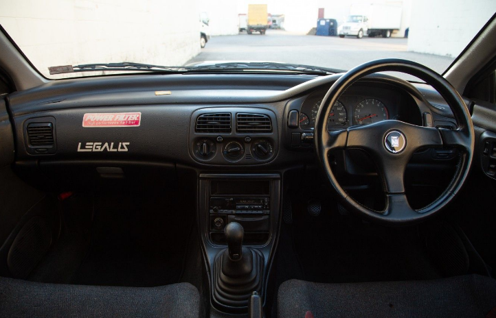 使用此1993 Subaru Impreza WRX GC8实现JDM梦想