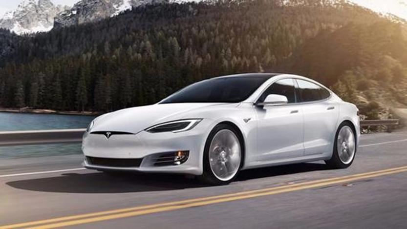 特斯拉即将推出的升级版允许Model S P100D在10.6秒内跑完四分之一英里