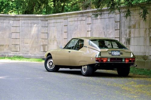 雪铁龙SM效果图带回70年代法国车的味道