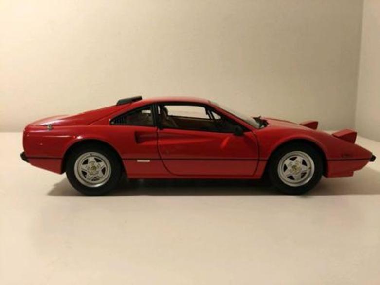 法拉利308 GTB  Vetroresina出售拥有43年单一所有权