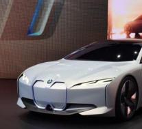 宝马确认iX3电动跨界车采用74 kWh电池后轮驱动