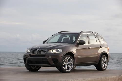 汽车资讯：BMW X5防护窗可能会射出7.62毫米口径的火而且金属球也太大 