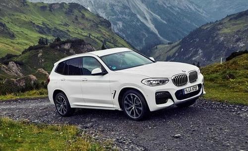 插电式混合动力2020 BMW X3 xDrive30e融合了效率与性能