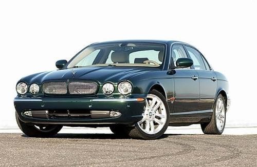 电动Jaguar XJ渲染看起来具有复古感