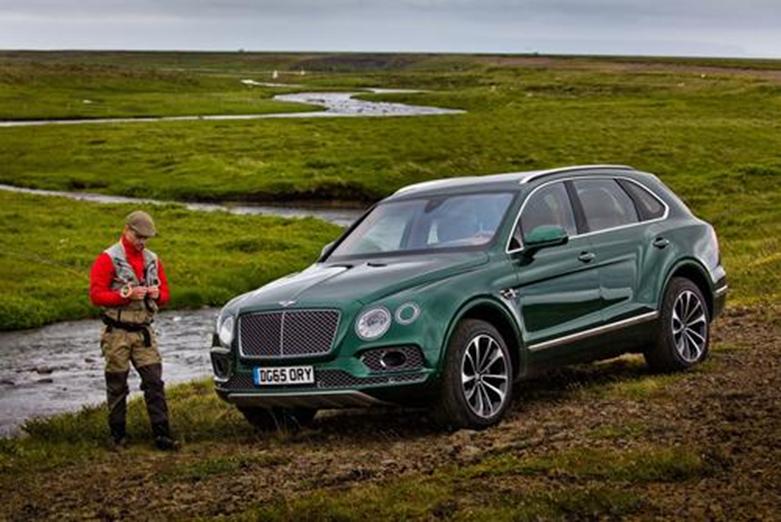 Bentley Bentayga PHEV上市销售贴纸显示起价160000美元