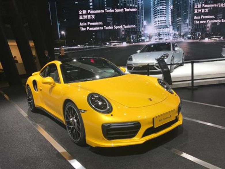 ​你可以拿出你的新保时捷911 Turbo S