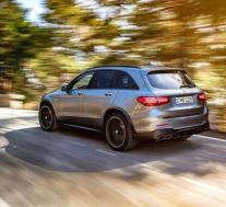 梅赛德斯-AMG GLC 63进行了细微调整以打破封面