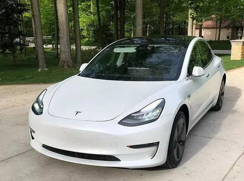 特斯拉Model 3在欧洲的销量在一个月内从15000降至近4000