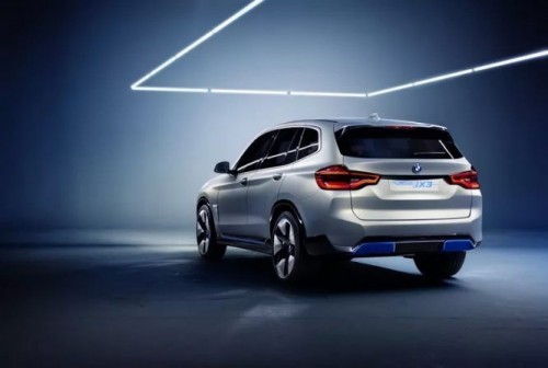 BMW iX3在新的间谍照片中展示了所有角度