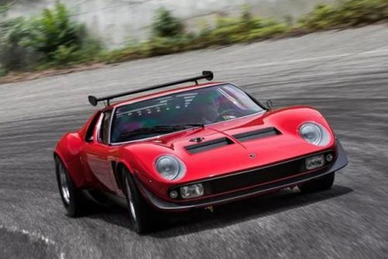 Ares Design将812 Superfast转变为现代Ferrari 250 GTO