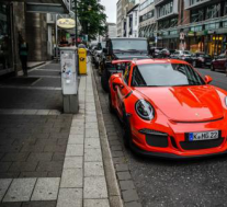 保时捷911 GT3 RS纽伯格林入侵看起来像暴乱