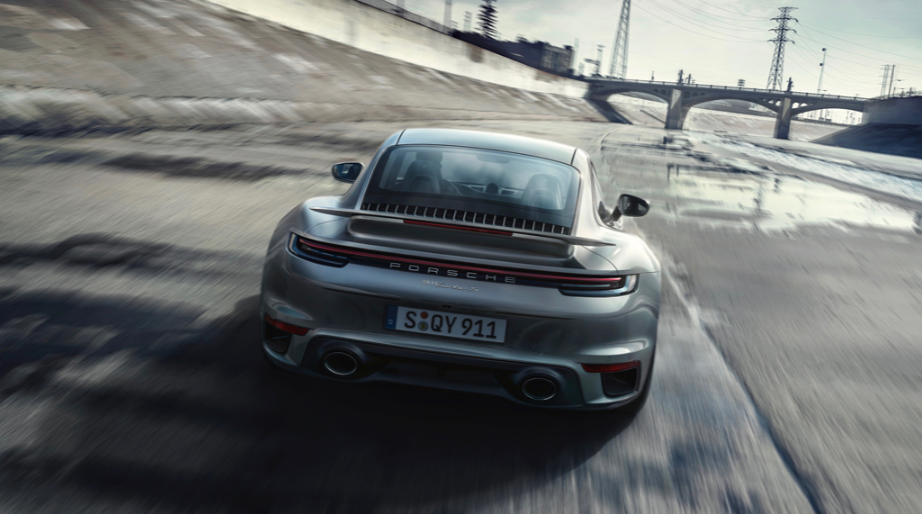 新款保时捷911 Turbo S 3.8L拳击手发动机可产生641hp