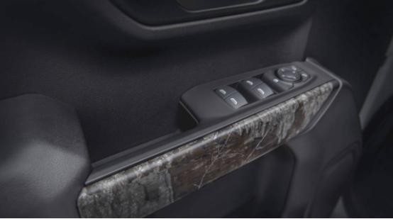 2021年雪佛兰Silverado Realtree Edition在夏季到达经销商