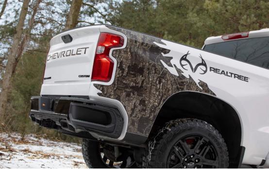 2021年雪佛兰Silverado Realtree Edition在夏季到达经销商