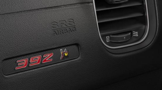 道奇推出性感而强大的Charger Widebody模型