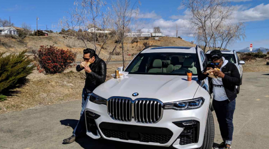 BMW X7 First Drive：7座豪华SUV出乎意料的敏捷性