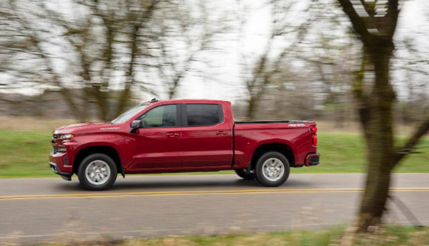 2019年雪佛兰Silverado 1500发动机配备Turbo-4惊喜