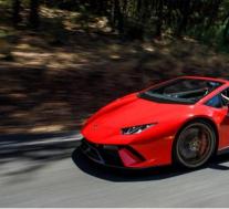 2018兰博基尼Huracan Performante Spyder评论：啸叫的V10发动机