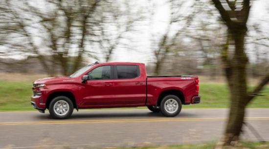 2019年雪佛兰Silverado 1500发动机配备Turbo-4惊喜