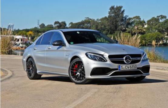 梅赛德斯AMG V12处于借用时间