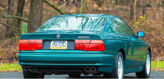 这款Teal V-12 BMW 8系是完美的Radwood乘骑  