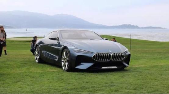 这款Teal  V-12 BMW  8系是完美的Radwood乘骑  