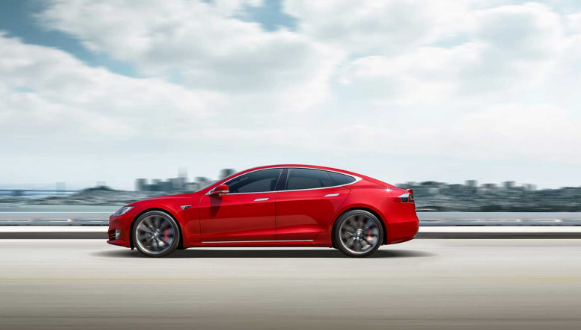 特斯拉Model S的时速为0-60英里/小时，降至2.3秒