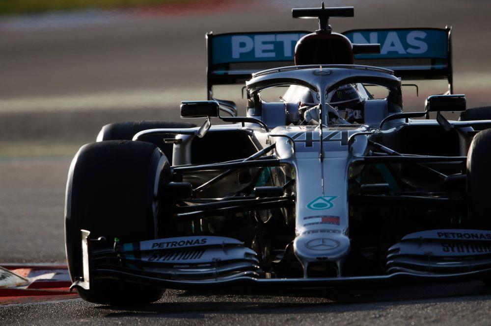 汽车资讯：梅赛德斯奔驰F1的聪明转向技巧已被禁止 