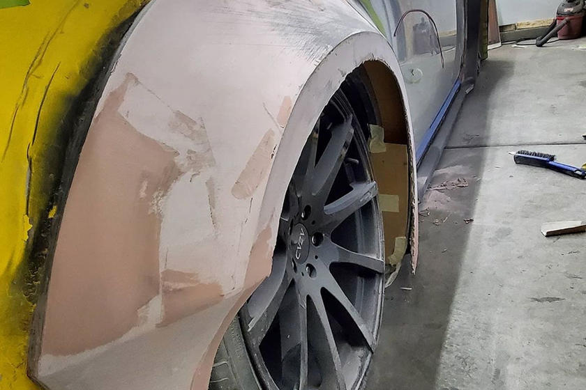 道奇·玛格南（Dodge Magnum）获得SRT Hellcat宽体治疗