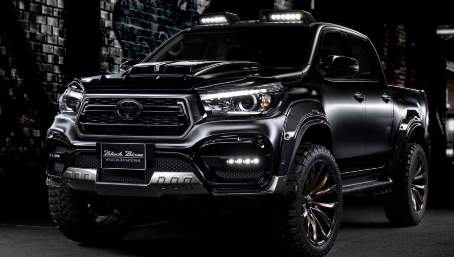 丰田Hilux“ Sports Line Black Bison Edition”一应俱全