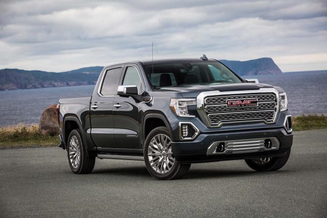 2020雪佛兰Silverado与2020 GMC Sierra 1500：比较皮卡 