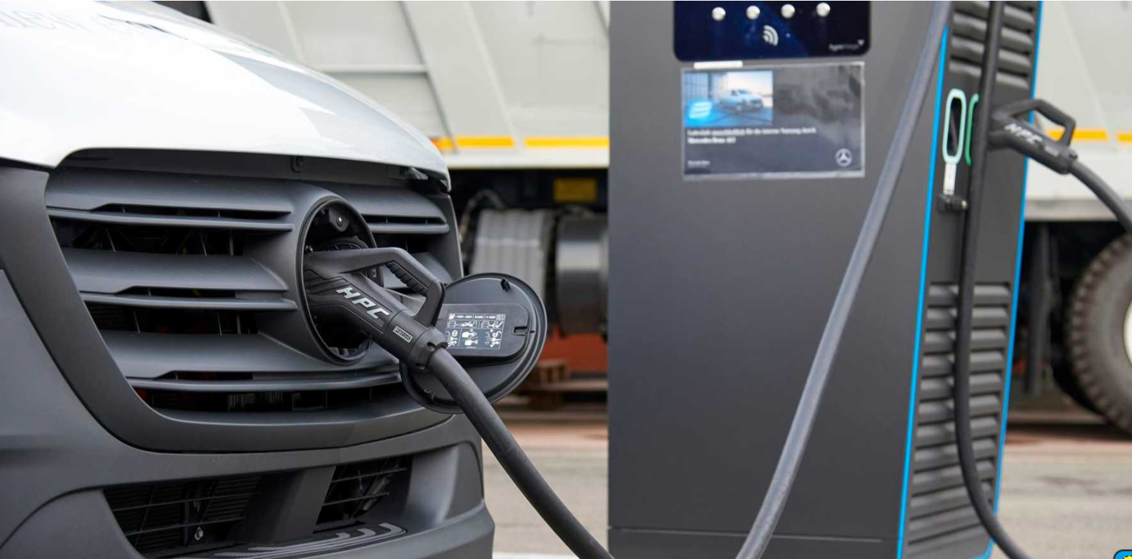 梅赛德斯-奔驰不认为合成燃料是电动汽车的可行替代品
