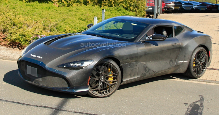 2021年阿斯顿·马丁（Aston Martin）DBS Zagato刺身，从CGI变形到裸碳纤维