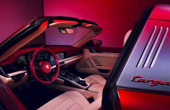 2021年保时捷911 Targa 4S Heritage Design拥有复古风格的外观和超值的价格