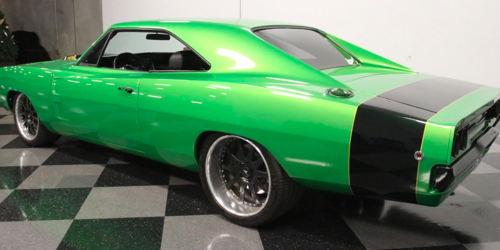 速度与激情道奇Charger R / T Restomod