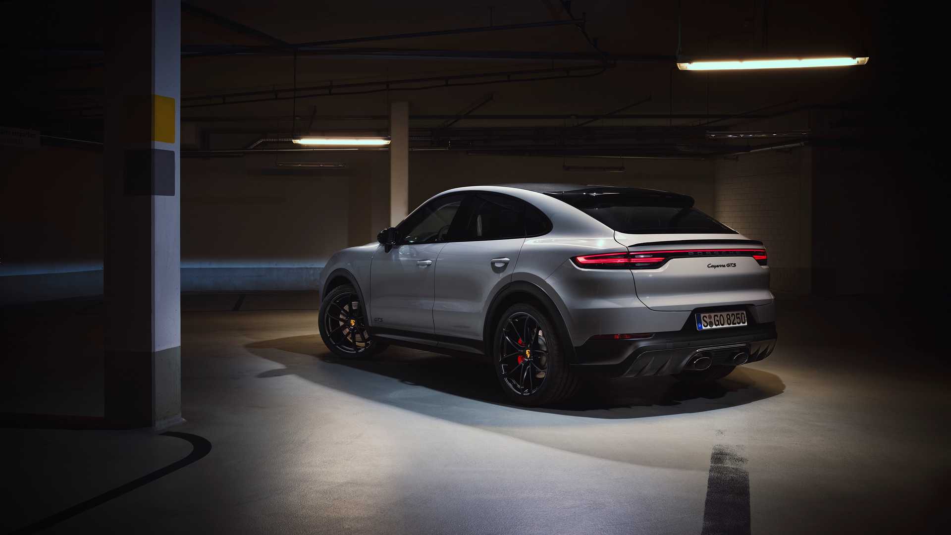 2021年保时捷Cayenne GTS，Coupe GTS首次亮相453 HP V8动力