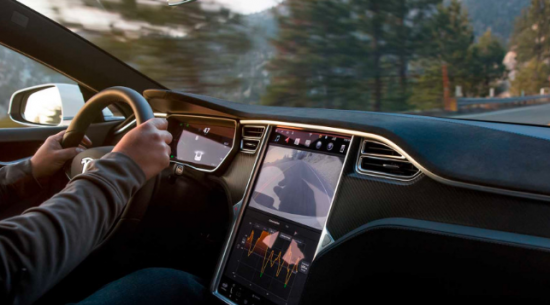 2020年特斯拉Model S成为EPA在400英里以上行驶的首款电动汽车