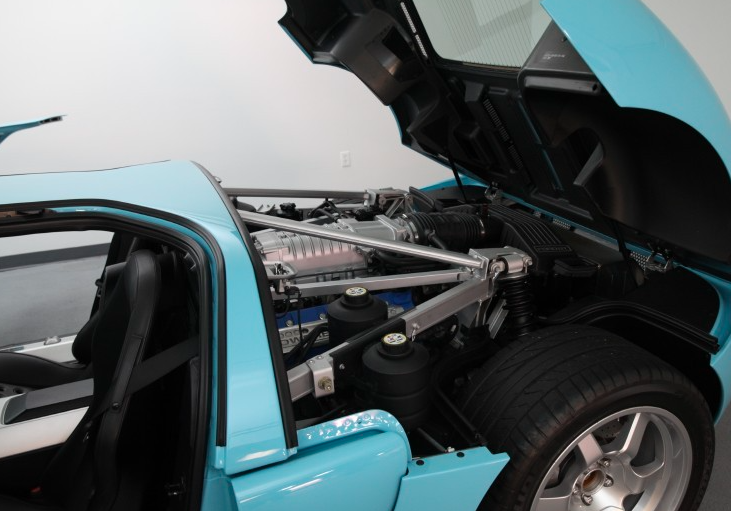 汽车新闻：福特GT超级跑车配备V10发动机 