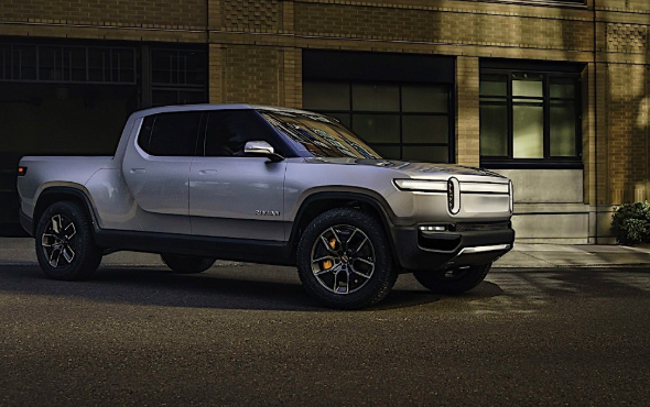 Rivian R1T广告是关于家庭娱乐的一切