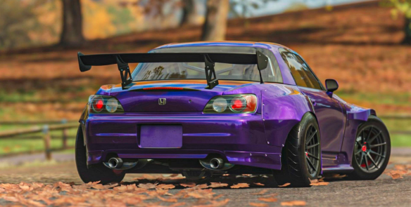 宽体本田S2000搭配Forza的Purple Paint看起来很棒