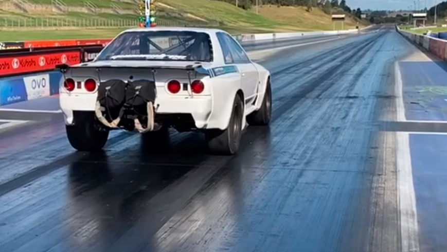 R32日产Skyline GT-R Drag Racing世界纪录：6.47秒，219.94 MPH