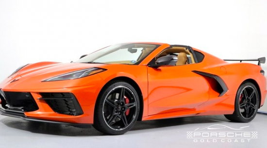 保时捷经销商正在以134,900美元的价格出售C8 Corvette